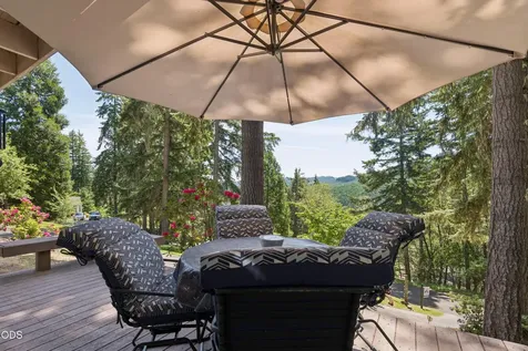 1853 Ridge Water Drive Sutherlin OR 97479
