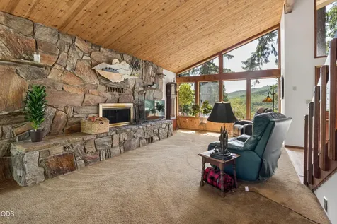 1853 Ridge Water Drive Sutherlin OR 97479