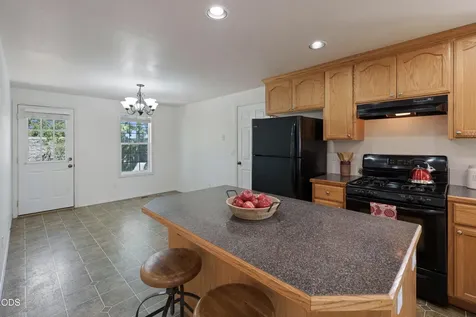 2474 NE Rosemary Drive Bend OR 97701