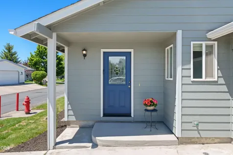 2474 NE Rosemary Drive Bend OR 97701