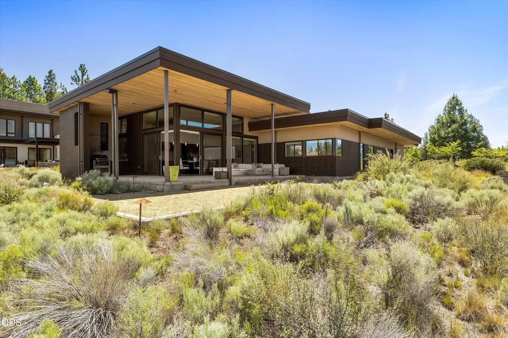 19015 Park Commons Drive Bend OR 97703