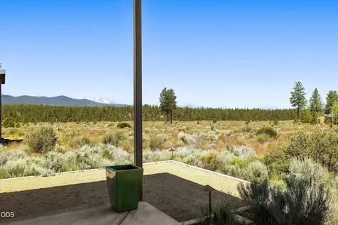 19015 Park Commons Drive Bend OR 97703