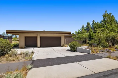 19015 Park Commons Drive Bend OR 97703