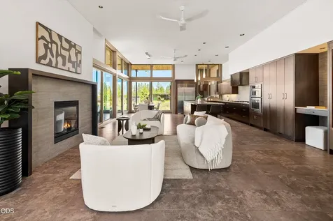 19015 Park Commons Drive Bend OR 97703