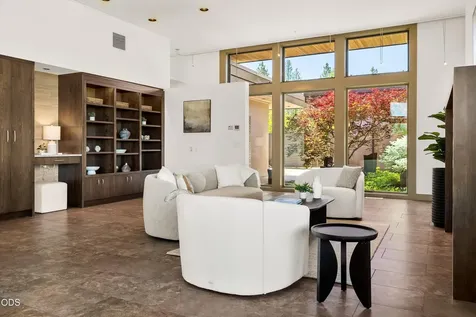 19015 Park Commons Drive Bend OR 97703