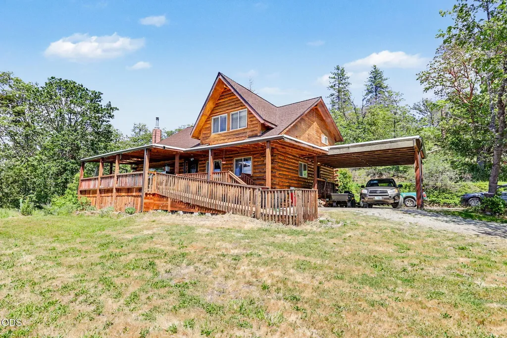 15336 Oregon 62 Eagle Point OR 97524