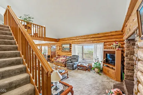 15336 Oregon 62 Eagle Point OR 97524