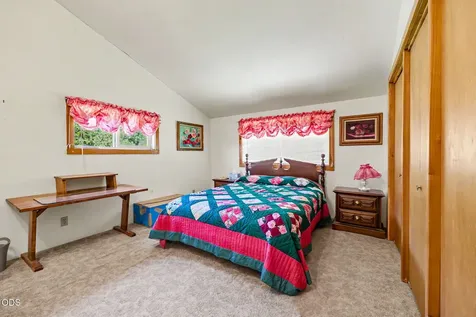 15336 Oregon 62 Eagle Point OR 97524