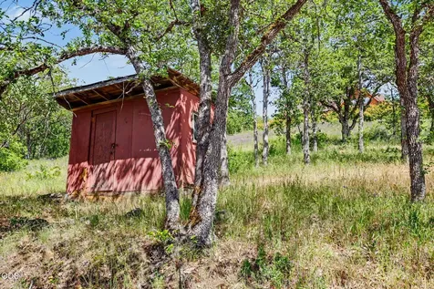 15336 Oregon 62 Eagle Point OR 97524
