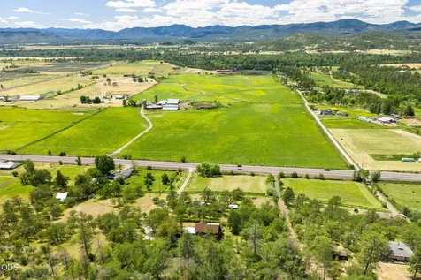 15336 Oregon 62 Eagle Point OR 97524