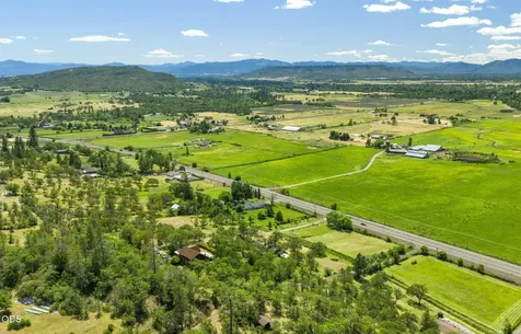 15336 Oregon 62 Eagle Point OR 97524