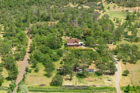 15336 Oregon 62 Eagle Point OR 97524
