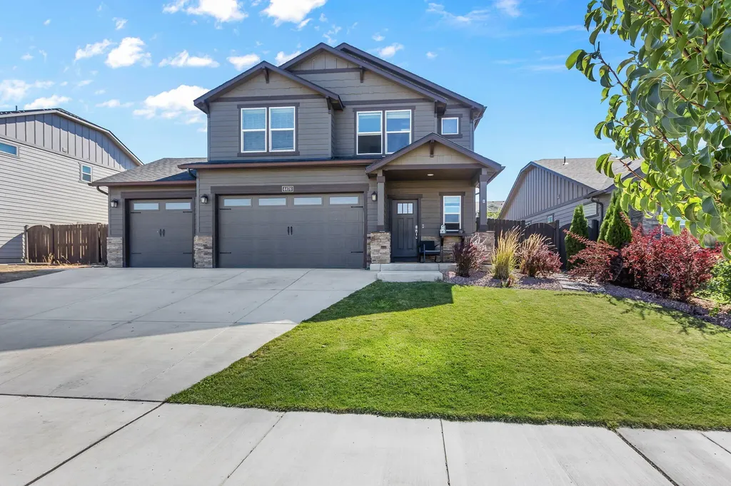 4476 SW Salmon Place Redmond OR 97756