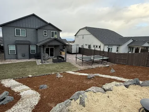 4476 SW Salmon Place Redmond OR 97756