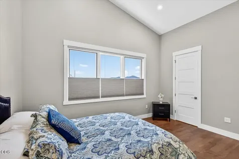 1812 Plateau Drive Medford OR 97504