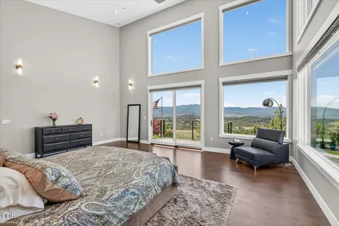 1812 Plateau Drive Medford OR 97504