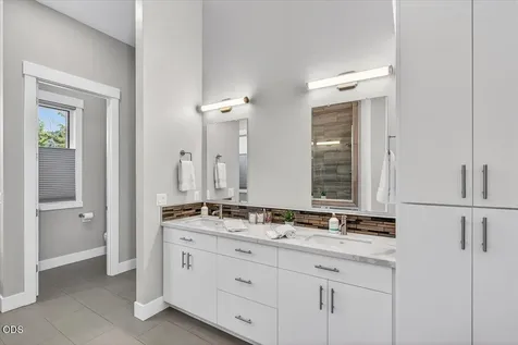 1812 Plateau Drive Medford OR 97504