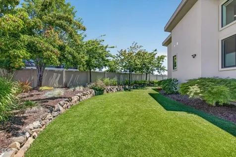 1812 Plateau Drive Medford OR 97504