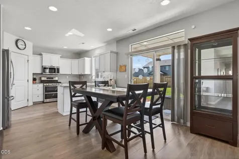 3461 NW 9th Street Redmond OR 97756