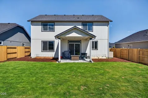 3461 NW 9th Street Redmond OR 97756