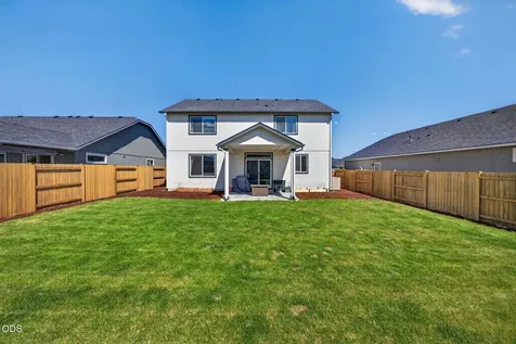 3461 NW 9th Street Redmond OR 97756