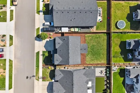 3461 NW 9th Street Redmond OR 97756