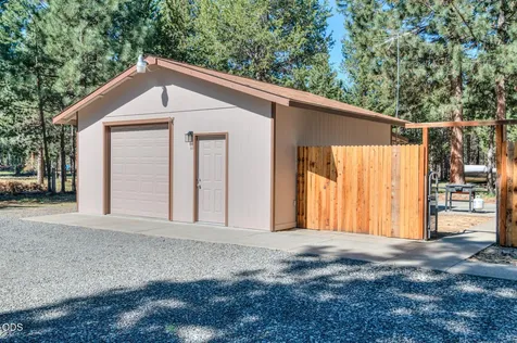 148728 Snuffy Drive La Pine OR 97739