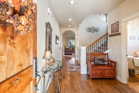 1094 E Horse Back Trail Sisters OR 97759