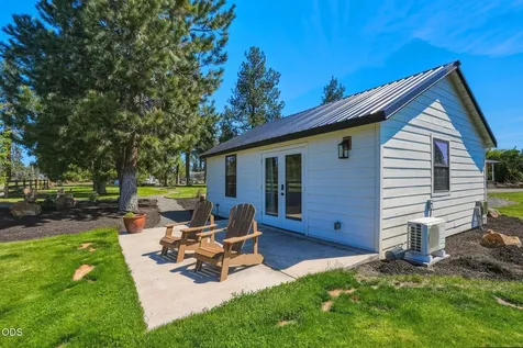 17186 Highway 126 Sisters OR 97759