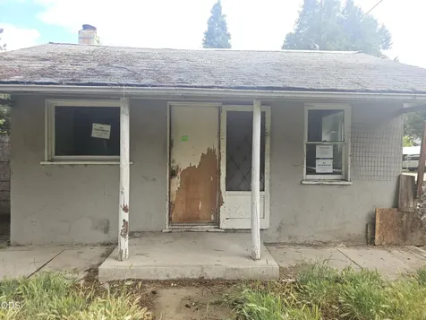 2062 Lampman Road Gold Hill OR 97525