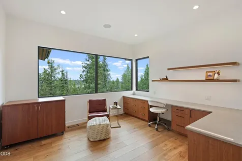 1703 NW Wild Rye Bend OR 97703