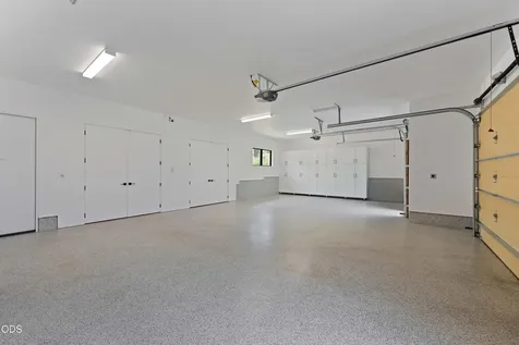 1703 NW Wild Rye Bend OR 97703