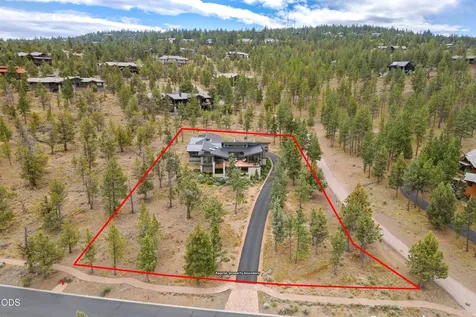 1703 NW Wild Rye Bend OR 97703