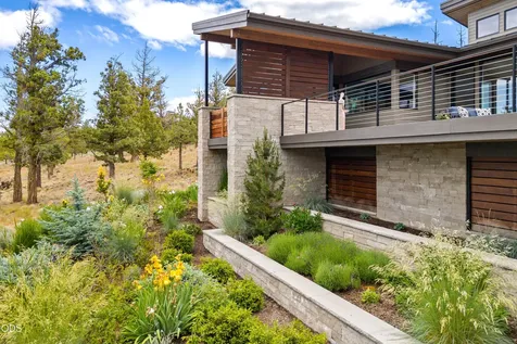 1703 NW Wild Rye Bend OR 97703