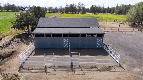 8516 NE 33rd Street Terrebonne OR 97760