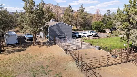 8516 NE 33rd Street Terrebonne OR 97760