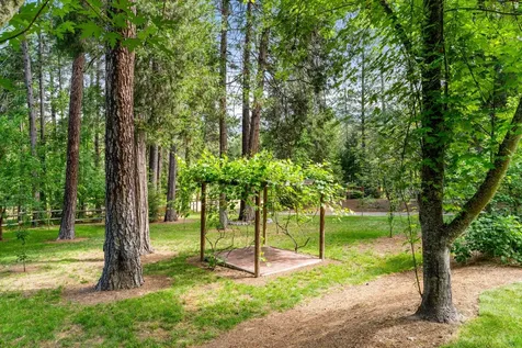 5876 Donaldson Road Grants Pass OR 97526