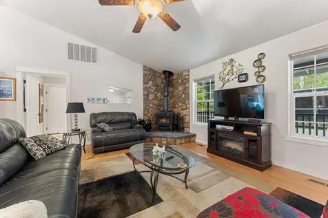 5876 Donaldson Road Grants Pass OR 97526