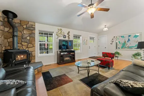 5876 Donaldson Road Grants Pass OR 97526