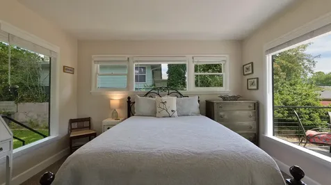 1141 NW Sunset Drive Grants Pass OR 97526
