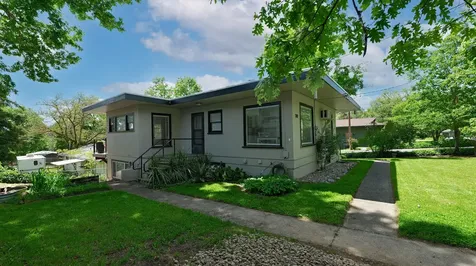 1141 NW Sunset Drive Grants Pass OR 97526