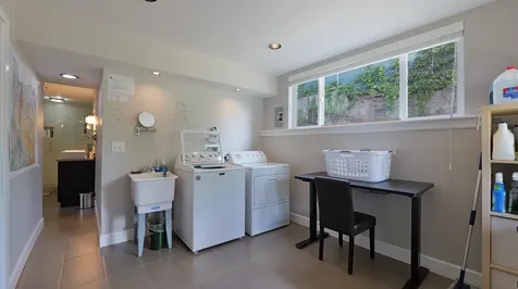 1141 NW Sunset Drive Grants Pass OR 97526