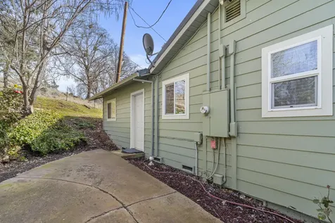 1305 Butte Falls Highway Eagle Point OR 97524