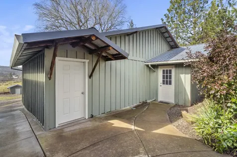 1305 Butte Falls Highway Eagle Point OR 97524