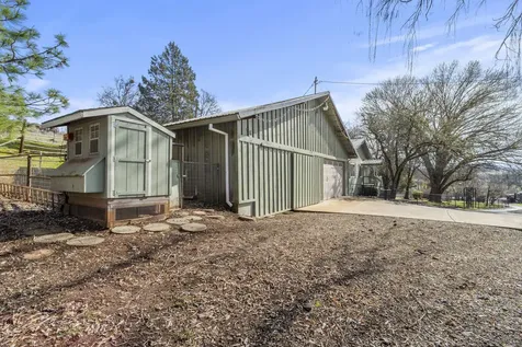 1305 Butte Falls Highway Eagle Point OR 97524