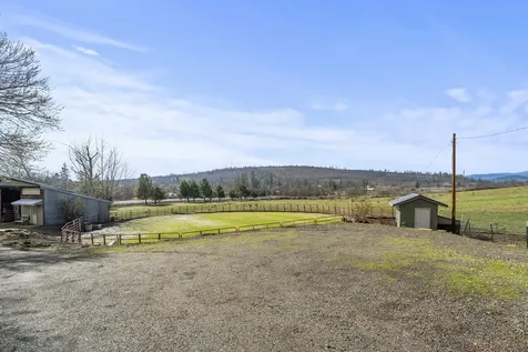1305 Butte Falls Highway Eagle Point OR 97524