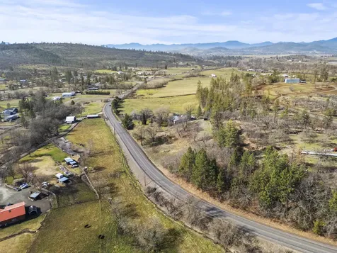 1305 Butte Falls Highway Eagle Point OR 97524