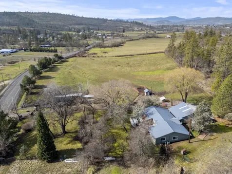 1305 Butte Falls Highway Eagle Point OR 97524