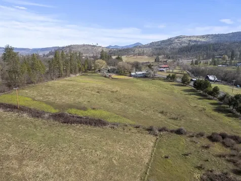 1305 Butte Falls Highway Eagle Point OR 97524