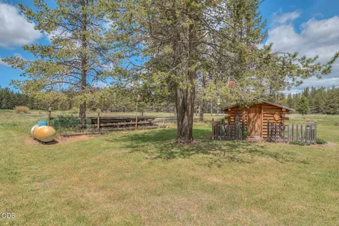 53939 Pine Grove Road La Pine OR 97739